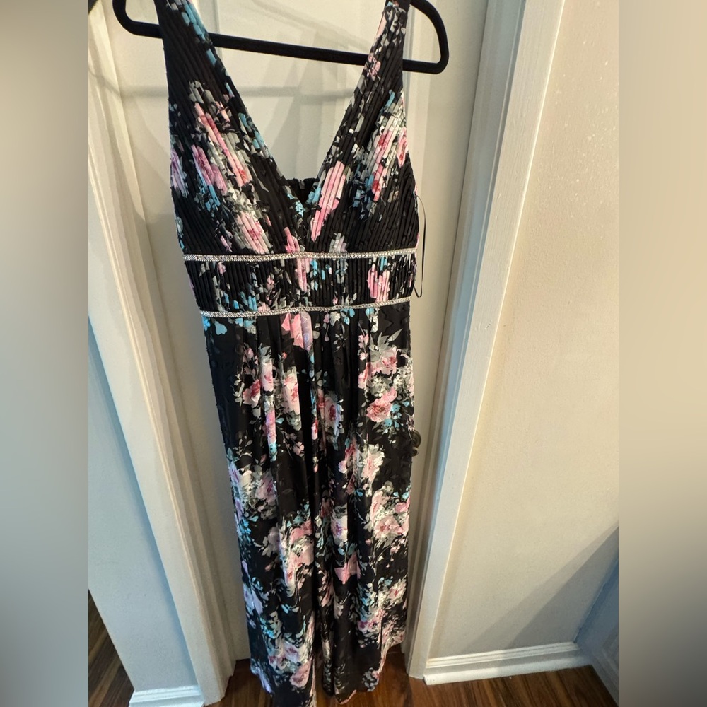 Floral evening gown - Picture 4 of 4